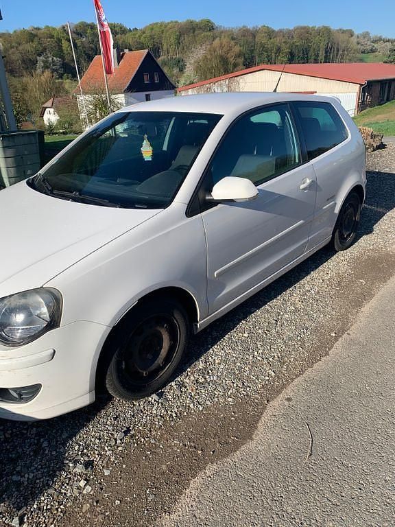 Gebraucht VW Polo Comfortline 86 PS (63 kW) 2008 Weiß Kleinwagen