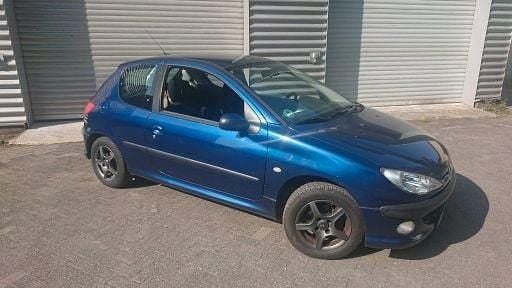 Blau Gebraucht 2006 Peugeot 206 Limousine | 1.500 € (Fairer Preis) - Bild 1/4