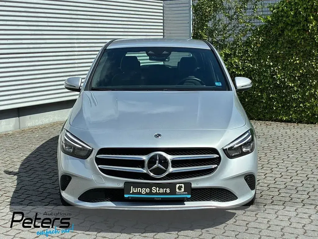 Gebraucht Mercedes B250 Progressive 160 PS (117 kW) 2022 Silber Kleinwagen