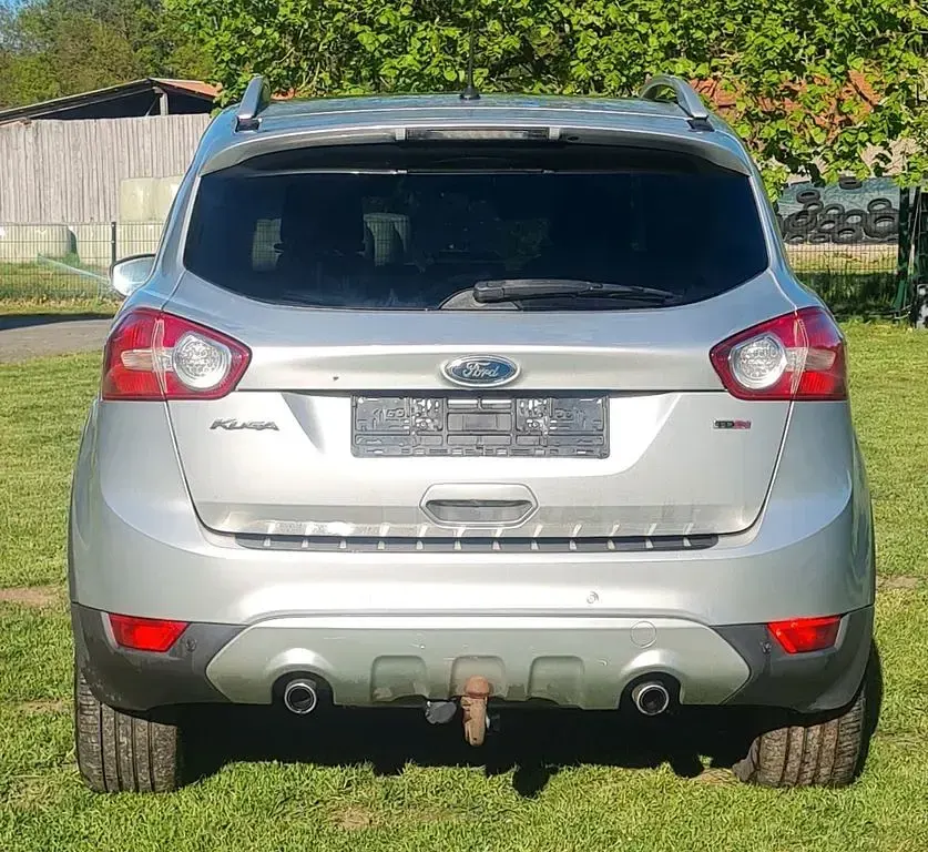 Gebraucht Ford Kuga Titanium 140 PS (102 kW) 2011 Silber SUV