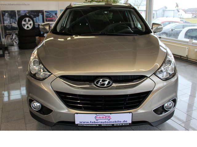 Gebraucht Hyundai ix35 Style 163 PS (119 kW) 2010 Grau metallic SUV