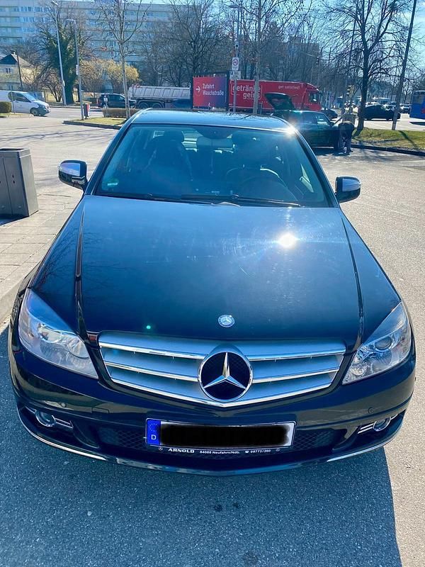 Gebraucht Mercedes C180 156 PS (114 kW) 2007 Schwarz Limousine