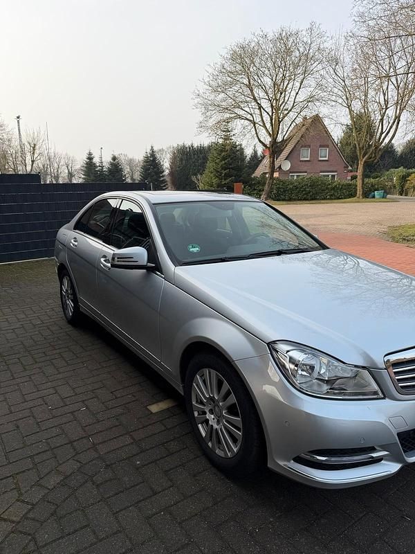 Gebraucht Mercedes C220 170 PS (125 kW) 2012 Silber Limousine