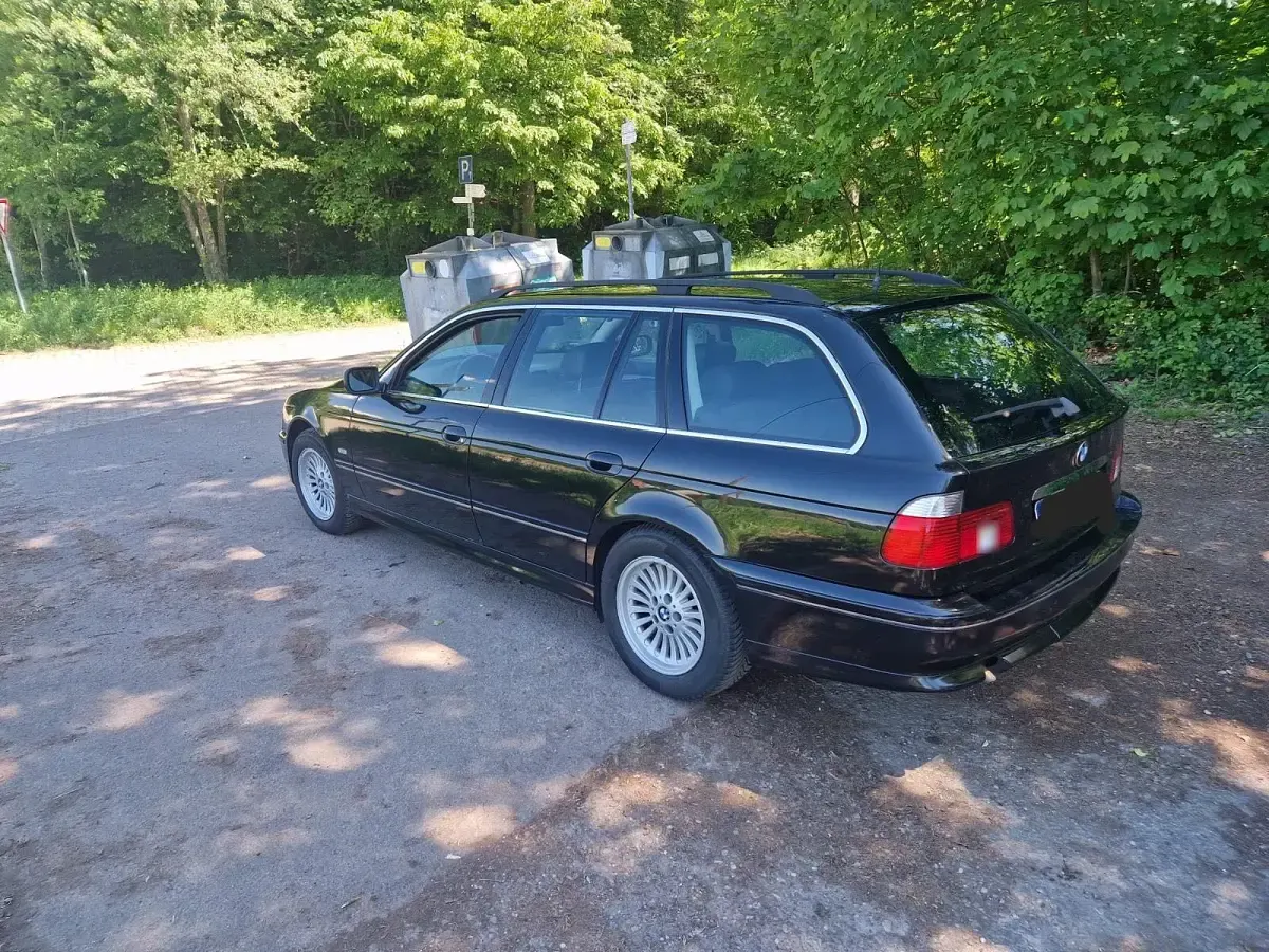 Second-hand BMW 530 193 CP (141 kW) 2003 Negru Break