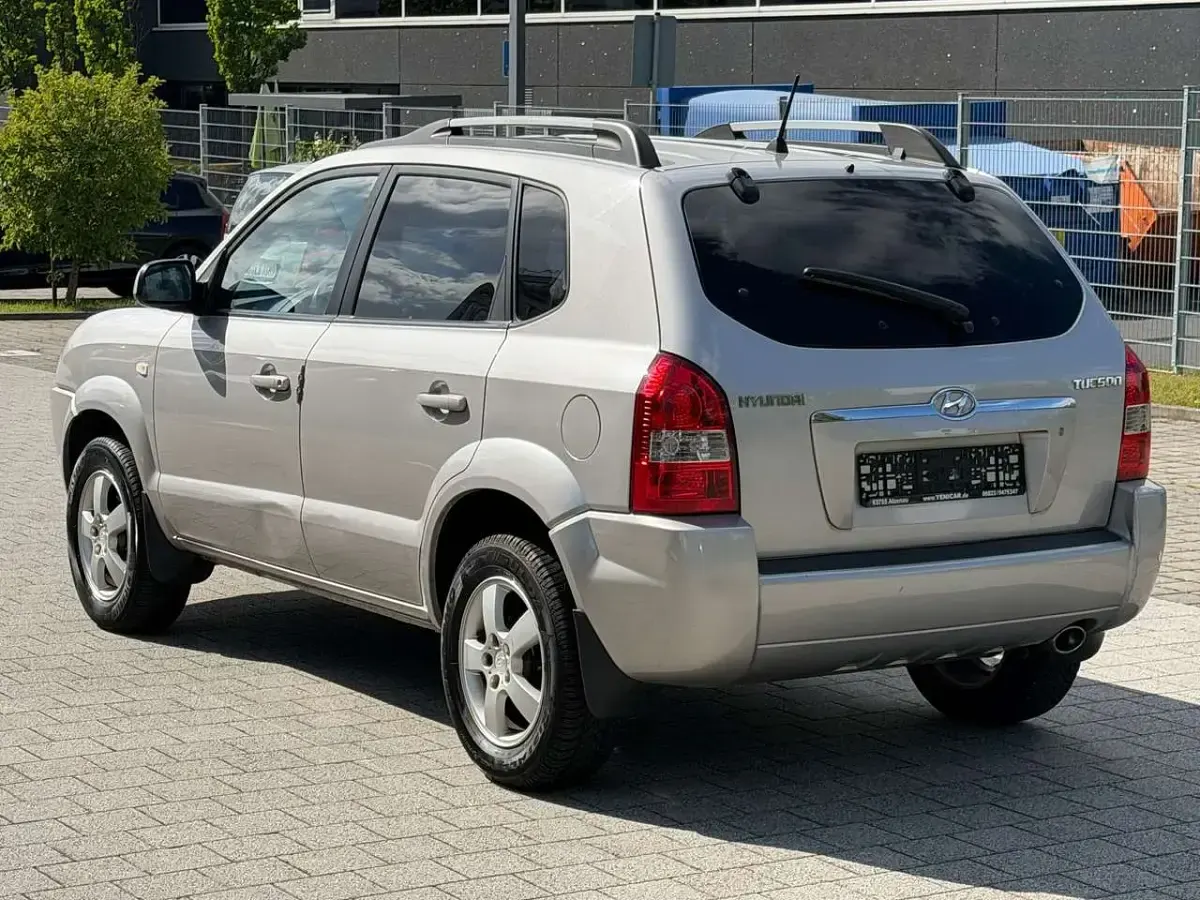 Gebraucht Hyundai Tucson GLS 141 PS (103 kW) 2005 Grau SUV