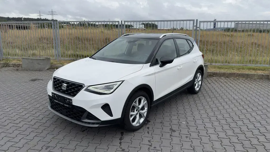 Gebraucht Seat Arona FR 116 PS (85 kW) 2024 Weiß SUV