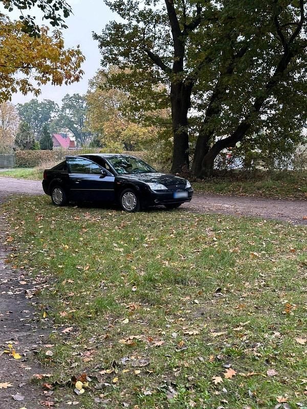 Gebraucht Ford Mondeo 2001 Schwarz Kleinwagen