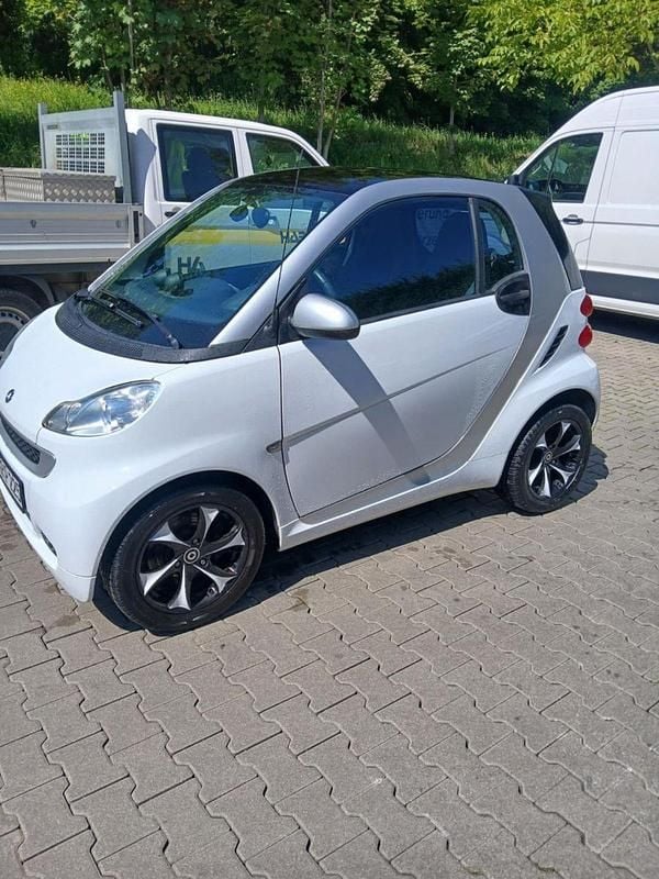 Weiß Gebraucht 2011 Smart ForTwo Coupé Coupé | 4.999 € (Fairer Preis) - Bild 1/4