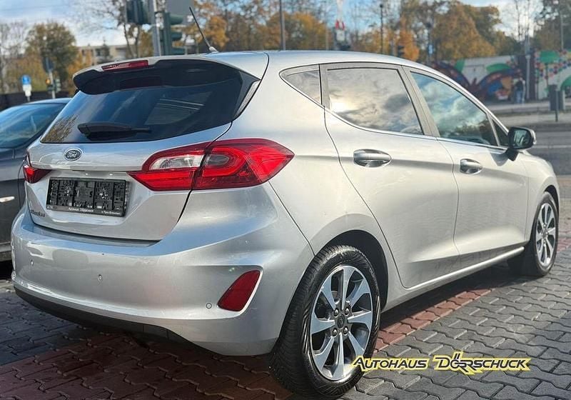 Gebraucht Ford Fiesta 101 PS (74 kW) 2018 Grau Kleinwagen