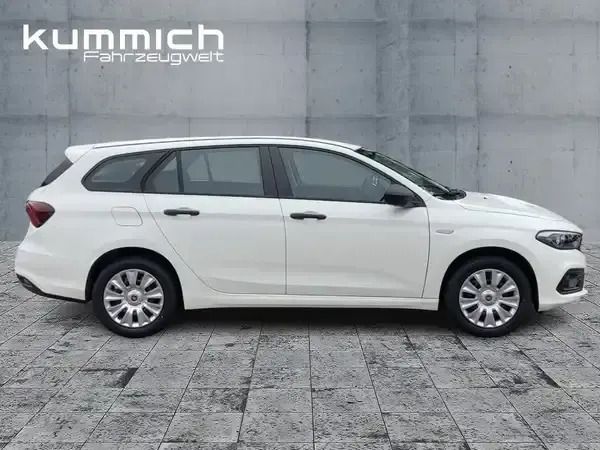 Usado Fiat Tipo 133 CV (97 kW) 2024 Blanco Familiar