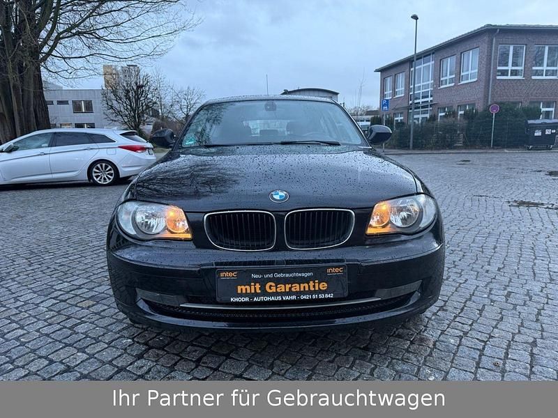 Gebraucht BMW 116 Advantage 116 PS (85 kW) 2010 Schwarz Kleinwagen
