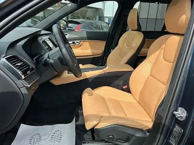 Gebraucht Volvo XC90 Ultimate 235 PS (172 kW) 2024 Blau SUV