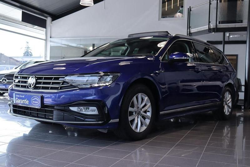 Gebraucht VW Passat Business 150 PS (110 kW) 2021 Blau Limousine