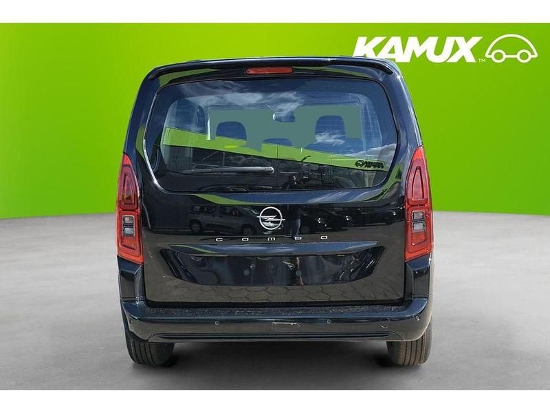 Neu Opel Combo Life Basis 102 PS (75 kW) 2026 Schwarz Van / Kleinbus