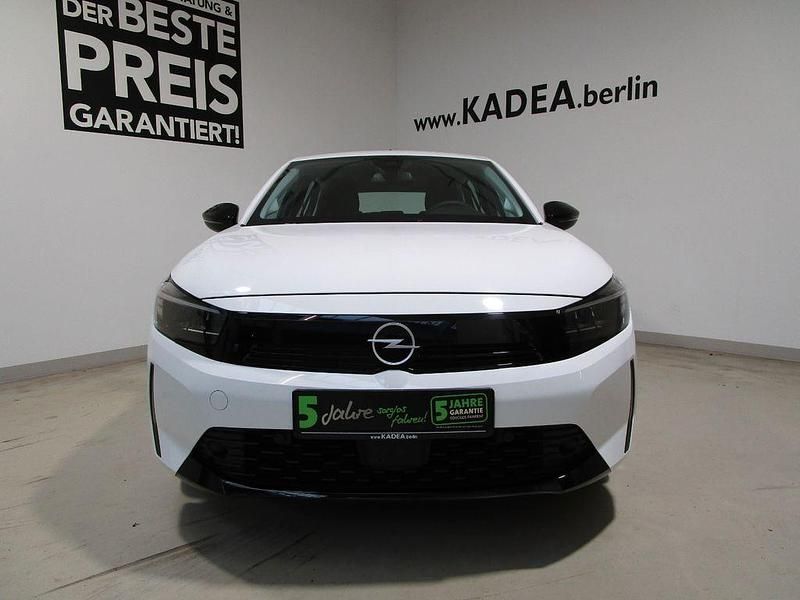Gebraucht Opel Corsa 75 PS (55 kW) 2024 Lack weiss banquise/typ aussenverkleidun (metallic) Kleinwagen
