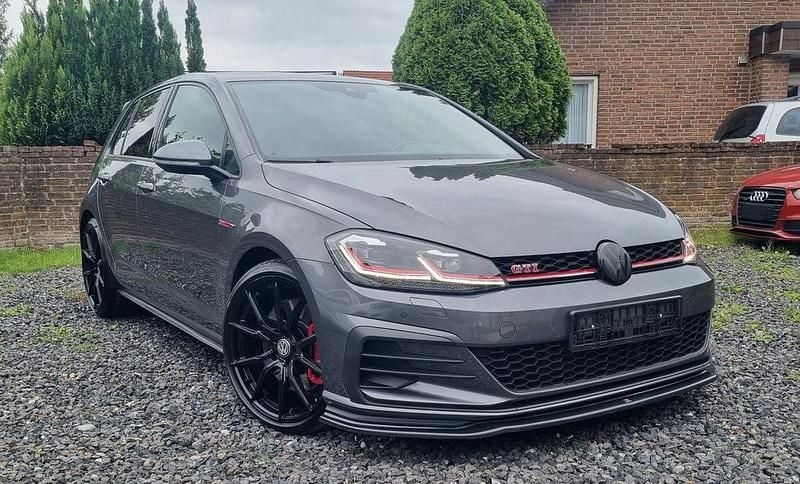 Grau Gebraucht 2019 VW Golf VII GTI Limousine | 19.900 € (Fairer Preis) - Bild 1/4