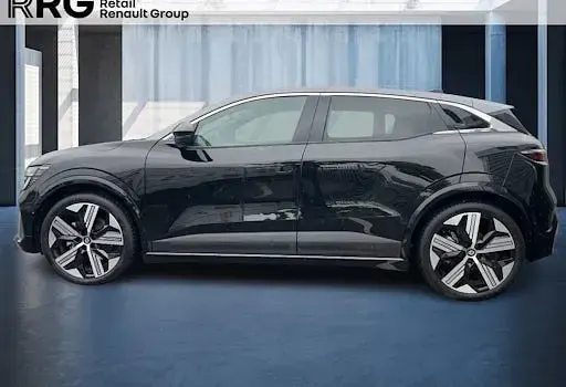 Używany Renault Megane E-Tech Iconic 161 kW (220 KM) 2025 Czarny Sedan/Limuzyna