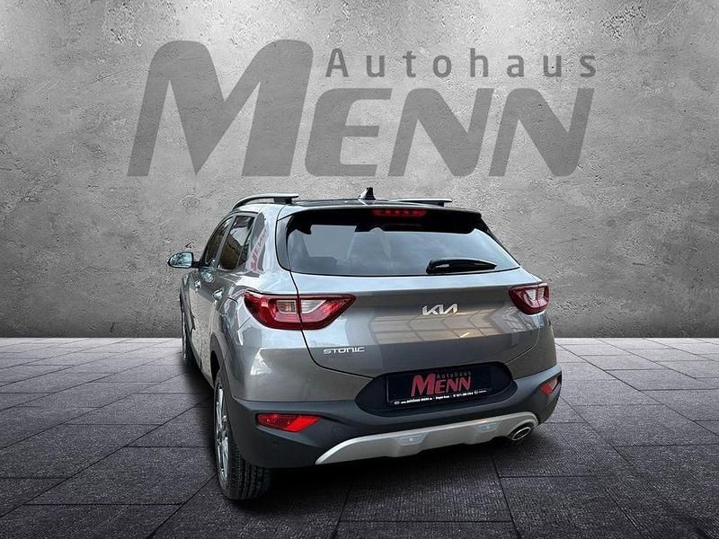 Neu Kia Stonic 101 PS (74 kW) 2025 Schwarz SUV
