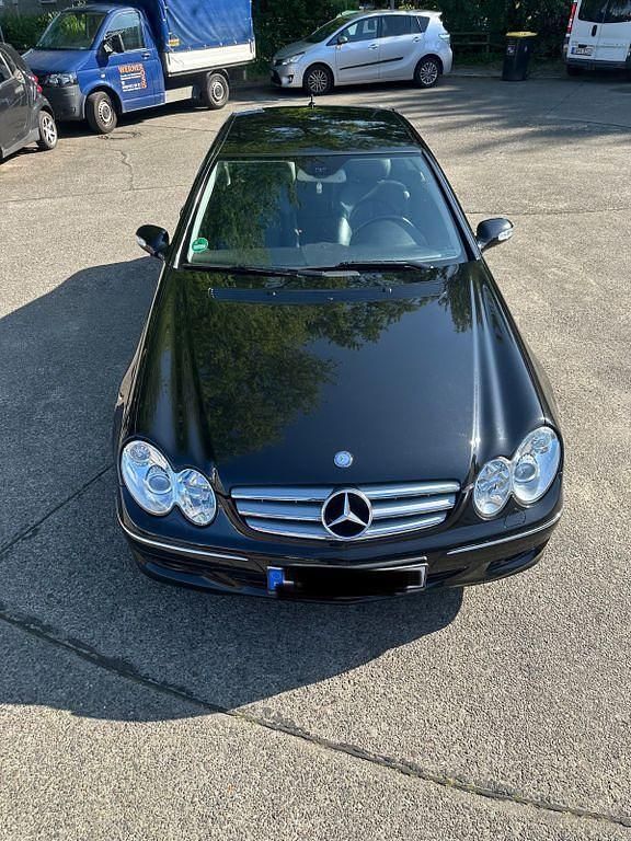 Gebraucht Mercedes CLK280 Elegance 231 PS (169 kW) 2008 Schwarz Coupé