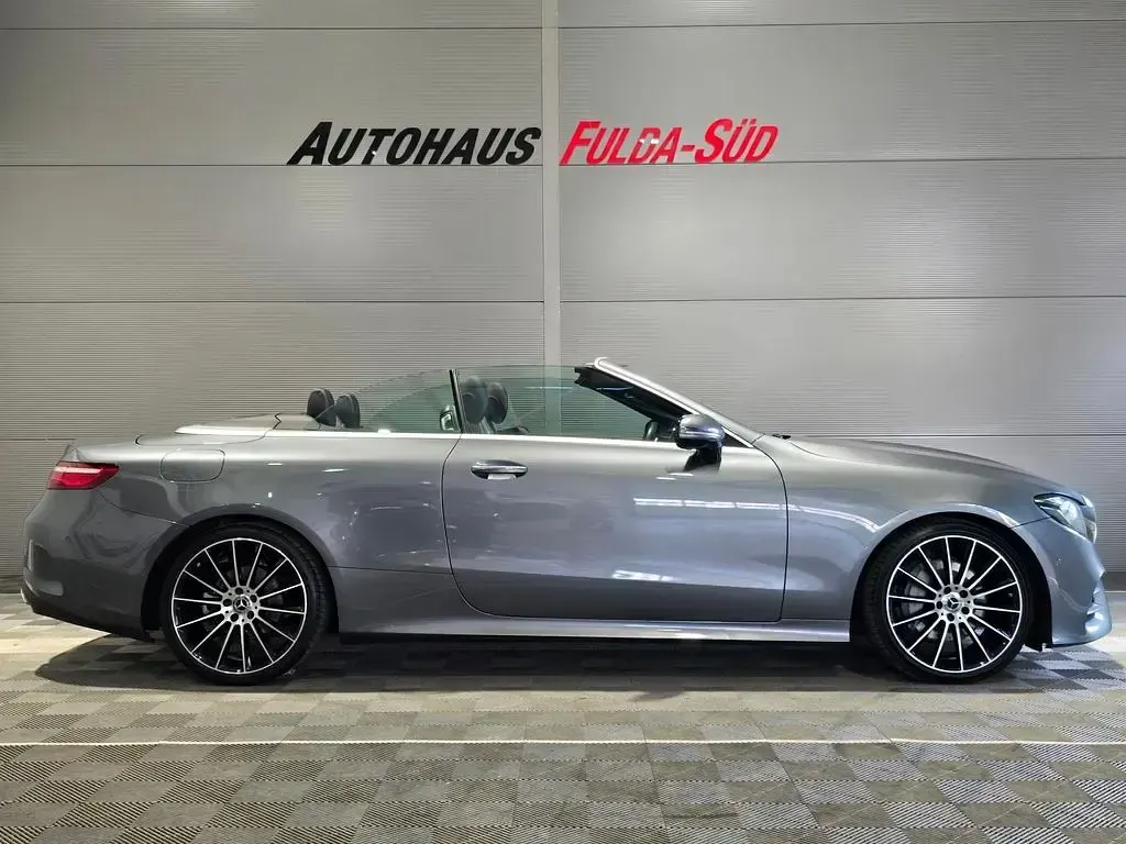 Gebraucht Mercedes E300 AMG line 245 PS (180 kW) 2019 Grau Cabrio