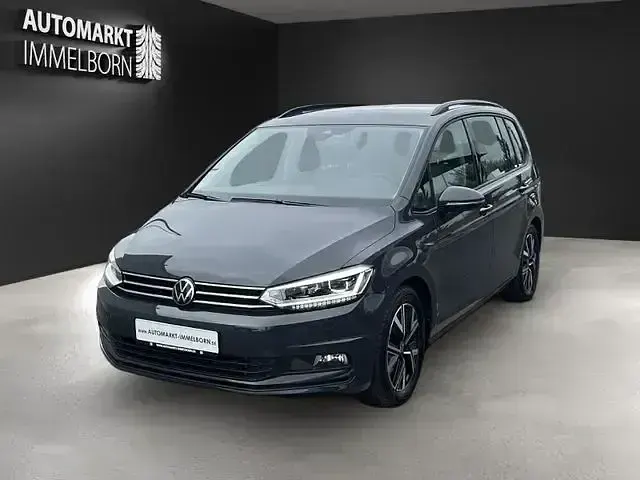 Gebraucht VW Touran Comfortline 150 PS (110 kW) 2024 Grau Van / Kleinbus