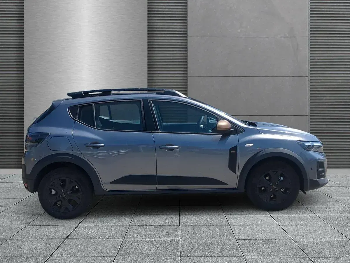 Neu Dacia Sandero Extreme 122 PS (89 kW) 2026 Dolomitgrau SUV