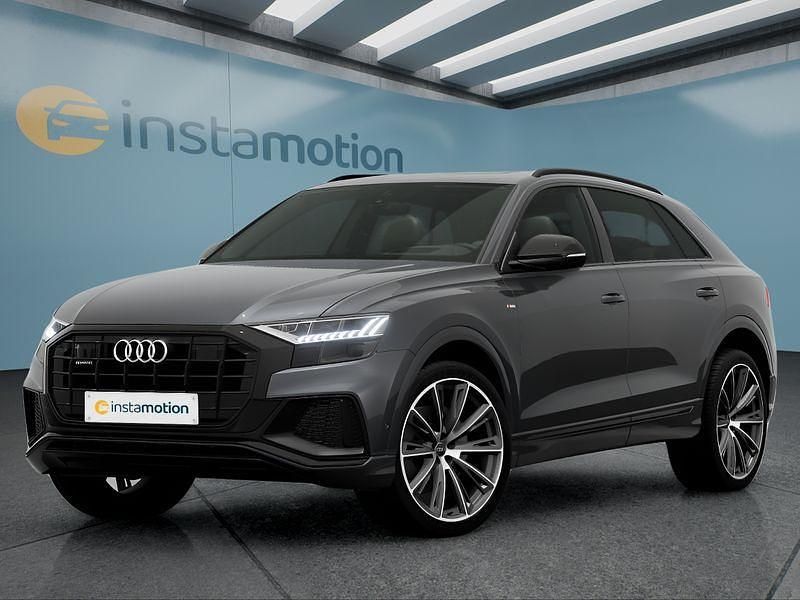 Grau Gebraucht 2021 Audi Q8 SUV | 64.199 € (Fairer Preis) - Bild 1/4
