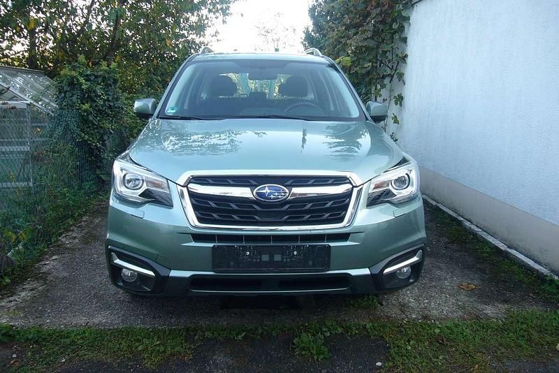 Gebraucht Subaru Forester Exclusive+ 150 PS (110 kW) 2017 Grün SUV