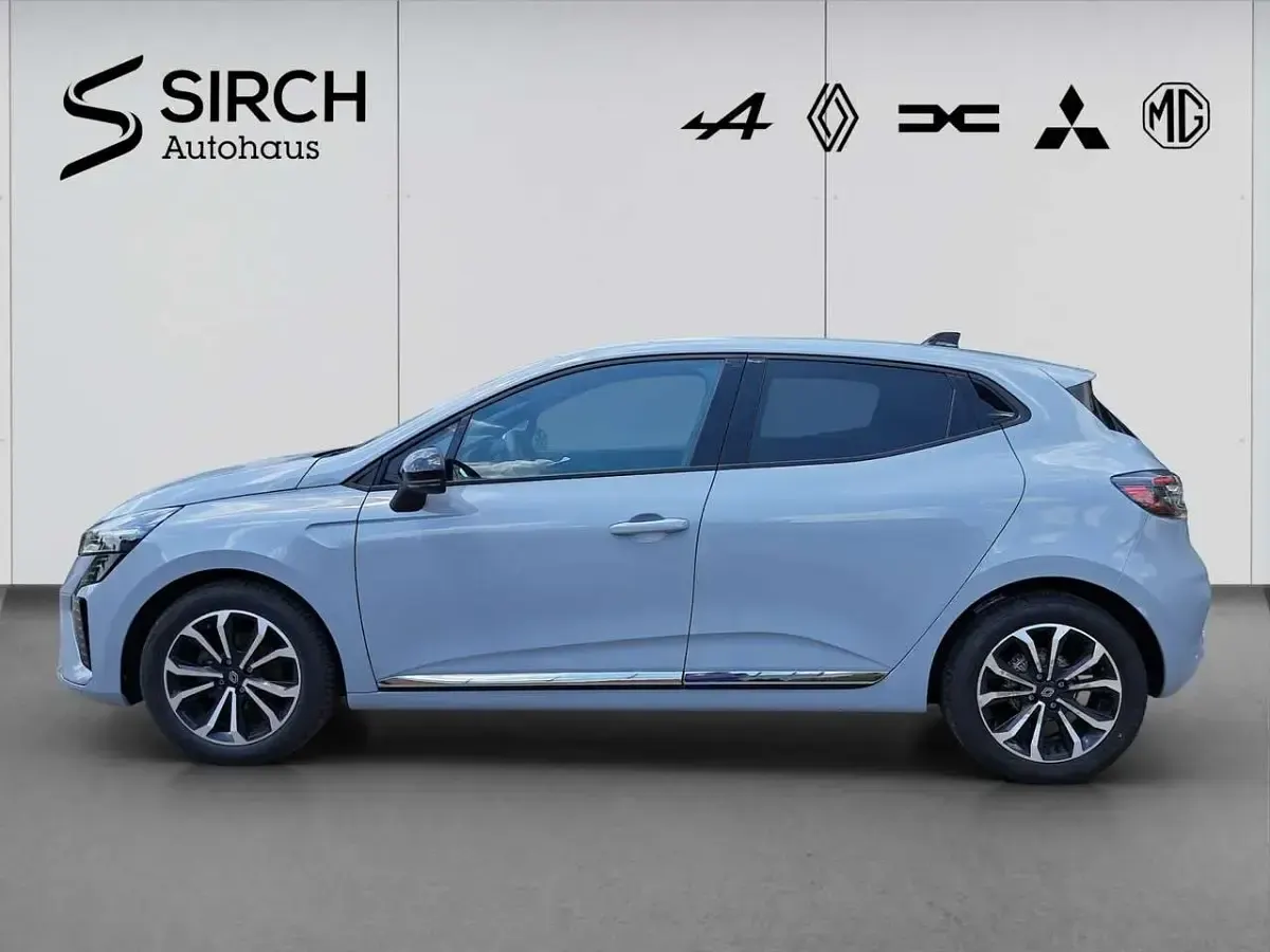 Gebraucht Renault Clio V Techno 91 PS (66 kW) 2024 Grau Limousine