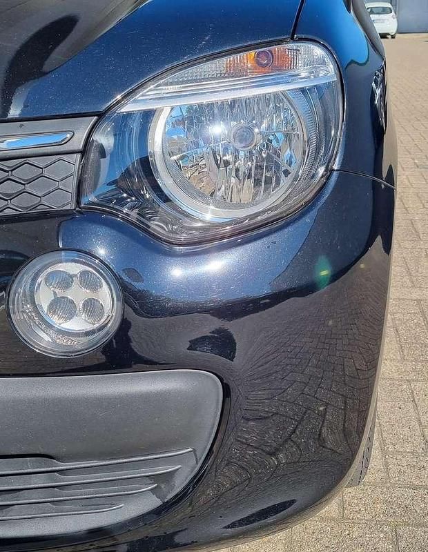 Gebraucht Renault Twingo Experience 69 PS (50 kW) 2017 Blackpearlschwarz (metallic) Kleinwagen