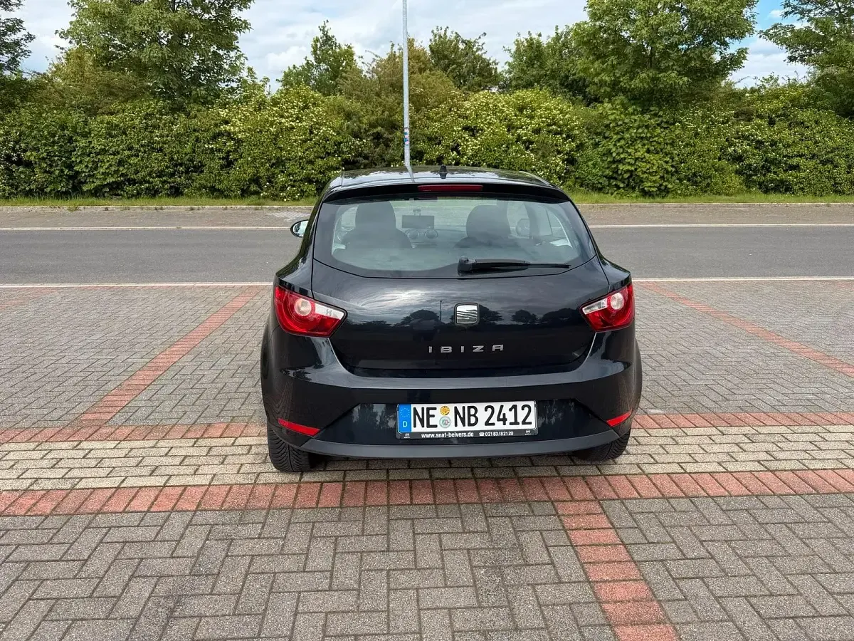 Gebraucht Seat Ibiza 70 PS (51 kW) 2012 Schwarz Kleinwagen