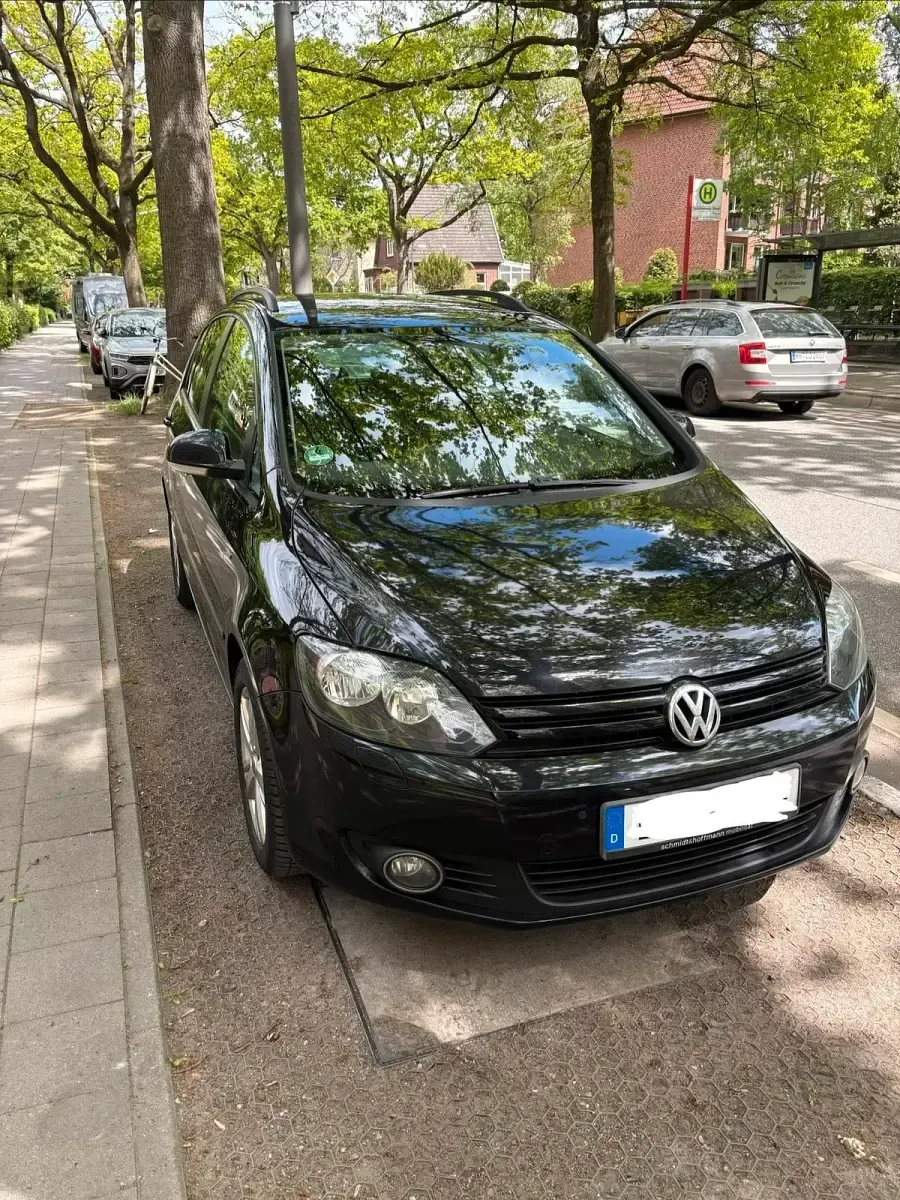 Gebraucht VW Golf Plus Cross Match 122 PS (89 kW) 2012 Schwarz Van / Kleinbus