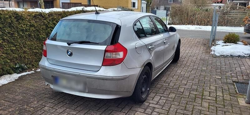 Gebraucht BMW 120 163 PS (119 kW) 2007 Silber Kleinwagen