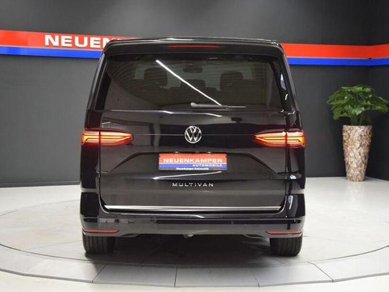 Usado VW Multivan Style 150 HP (110 kW) 2024 Andere Monovolume
