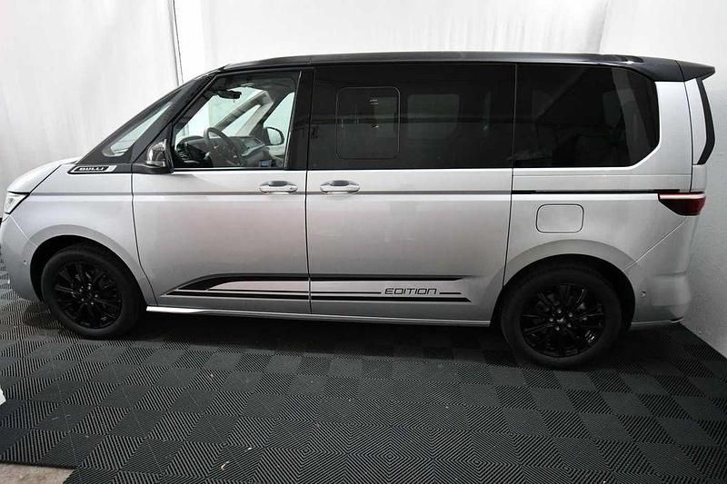 Gebraucht VW Multivan Life 150 PS (110 kW) 2026 Silber Van