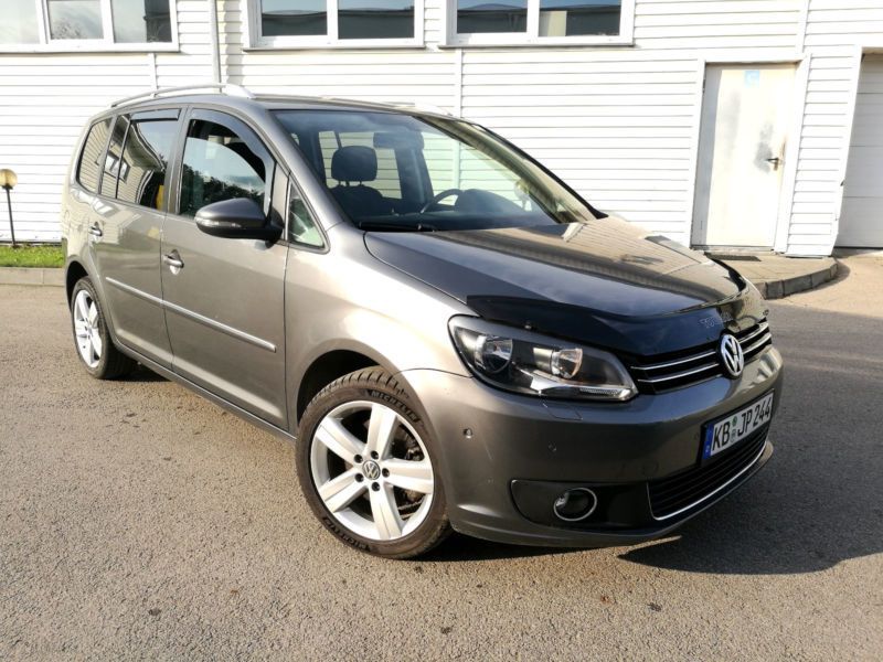 Verkauft Vw Touran Highline Automatik Gebraucht 2017 53 200 Km Gebraucht Vw Touran Highline Automatik Navi Alcantara Pdc