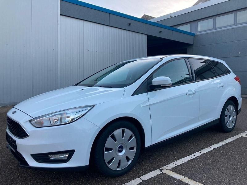 Gebraucht Ford Focus Business Edition 150 PS (110 kW) 2016 Weiß Kombi