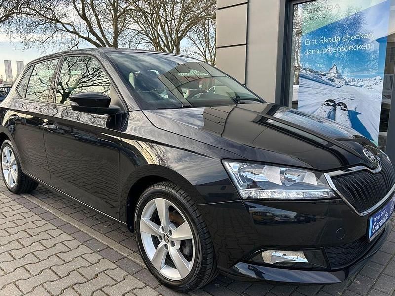 Gebraucht Skoda Fabia Cool Plus 60 PS (44 kW) 2021 Schwarz Limousine