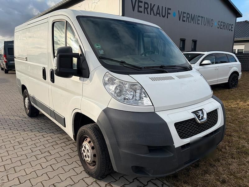Gebraucht Peugeot Boxer 100 PS (73 kW) 2011 Weiß Van