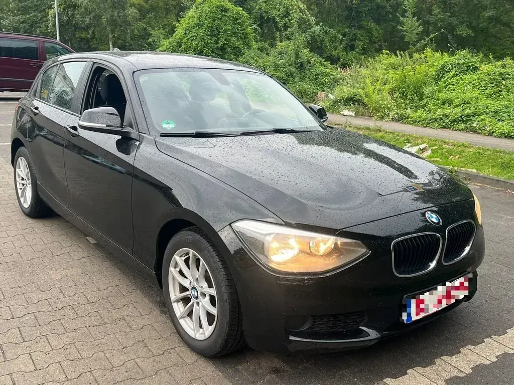 Gebraucht BMW 116 Advantage 136 PS (100 kW) 2014 Schwarz Kleinwagen