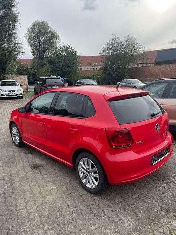 Gebraucht VW Polo Style 69 PS (50 kW) 2012 Rot Kleinwagen