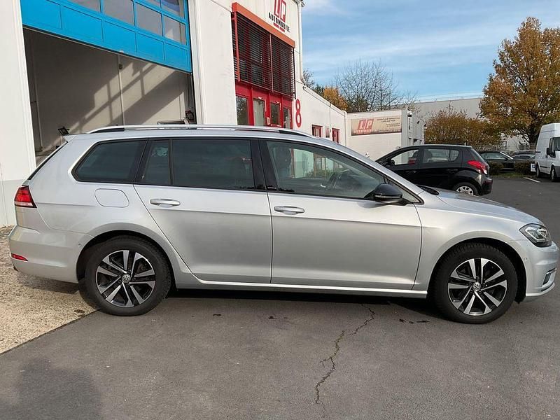 Gebraucht VW Golf VII 150 PS (110 kW) 2019 Silber Kombi