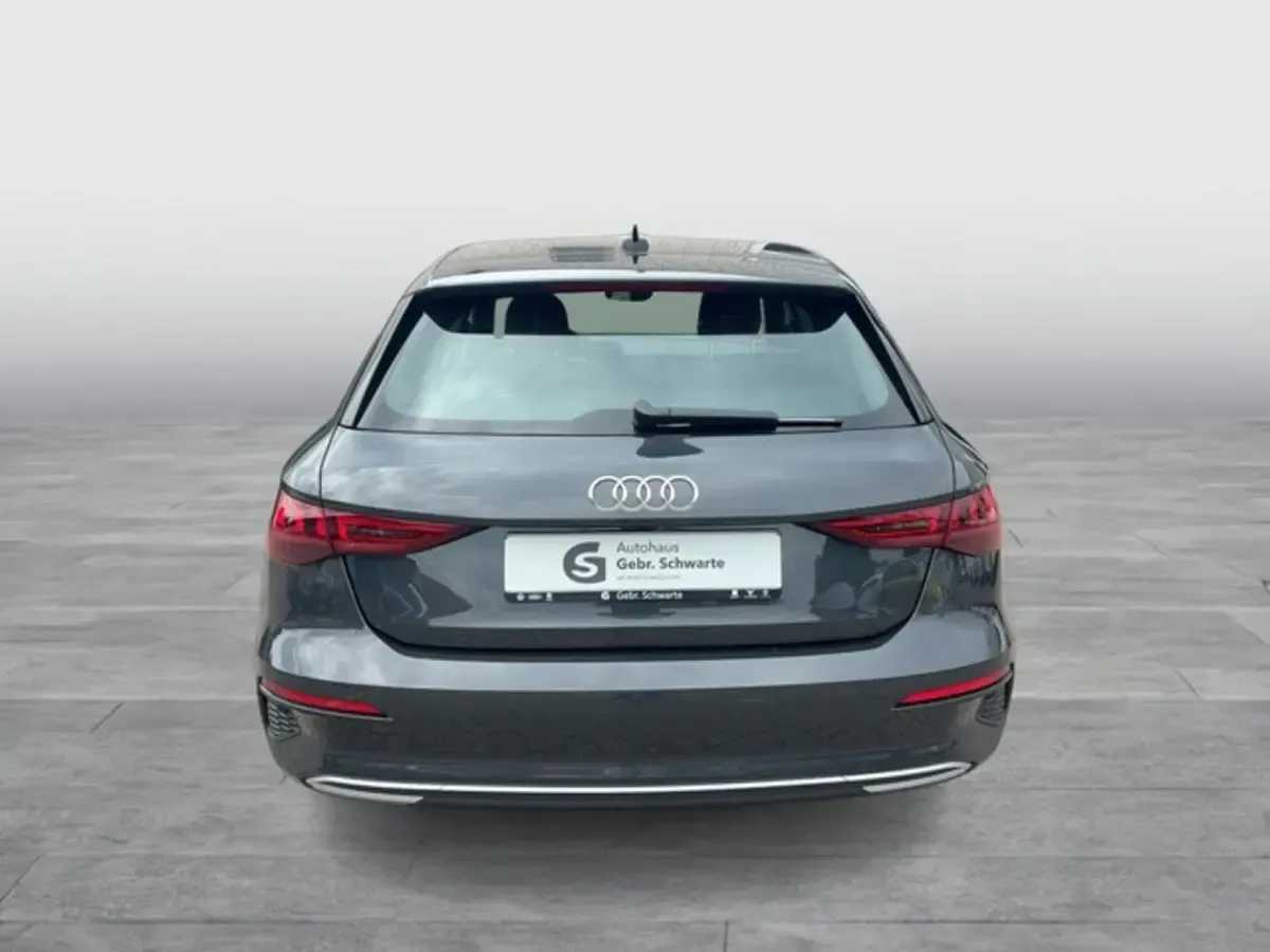 Gebraucht Audi A3 Sportback e-tron Advanced 204 PS (150 kW) 2022 Kleinwagen