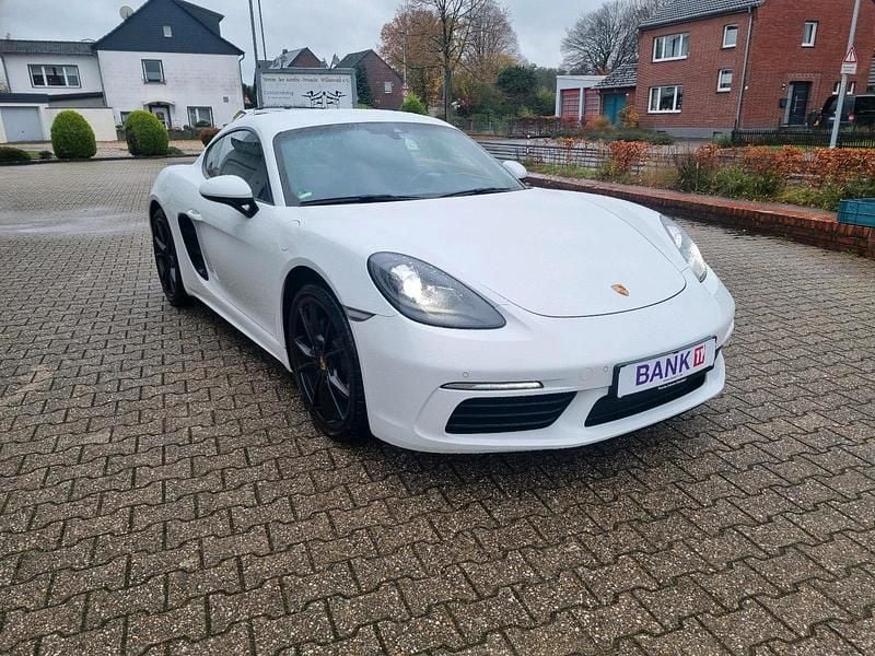 Weiß Gebraucht 2017 Porsche 718 Cayman Coupé | 48.450 € (Guter Preis) - Bild 1/4
