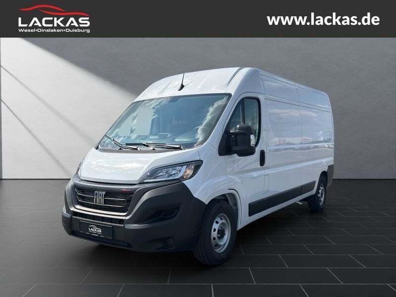 Weiß Gebraucht 2023 Fiat Ducato Cross Van | 36.990 € (Fairer Preis) - Bild 1/4