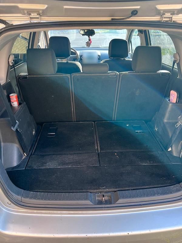 Gebraucht Toyota Verso 177 PS (130 kW) 2008 Grau Van / Kleinbus