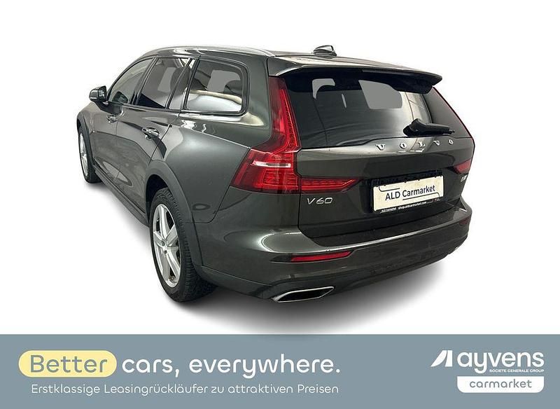 Gebraucht Volvo V60 CC Pro 197 PS (144 kW) 2022 Grau Kombi