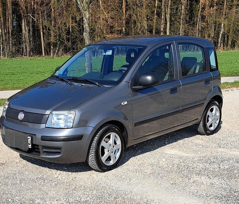 Gebraucht Fiat Panda 69 PS (50 kW) 2011 Grau Kleinwagen