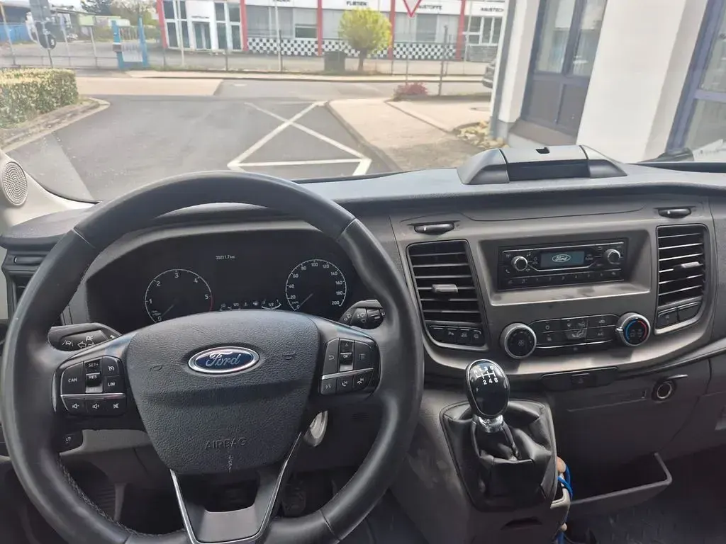Gebraucht Ford Transit Custom 131 PS (96 kW) 2022 Weiß Limousine
