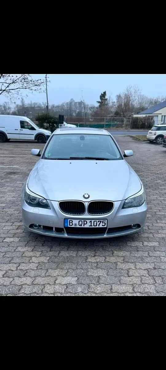 Gebraucht BMW 520 175 PS (128 kW) 2006 Silber Kleinwagen